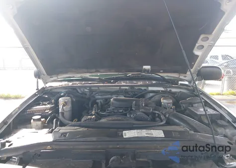 1999 GMC Sonoma Sls from USA, damaged, VIN 1GTCS19X0X8515797